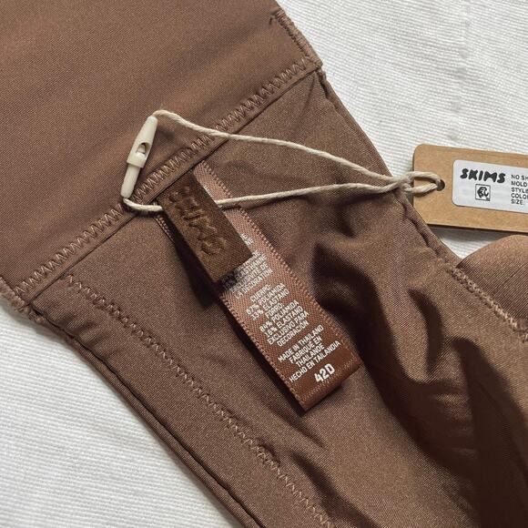 NWT Skims No Show Molded Unlined Balconette Bra Sz 42D Jasper - Picture 6 of 7